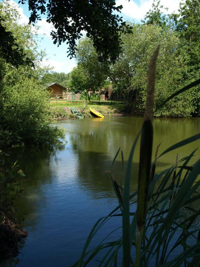 Rosy Garden Hotel Lichtervelde Bagian luar foto